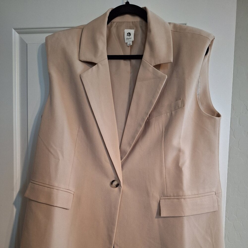 Flawless Cream Vest